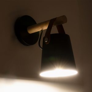 AMY 00947 Μοντέρνο Επιτοίχιο Φωτιστικό Απλίκα Μονόφωτο 1 x E27 IP20 Μαύρο Μέταλλο, Μπεζ Ξύλο με Καφέ Δέρμα – Μ13 x Π22 x Υ25.5cm