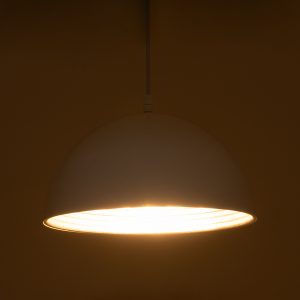 CHIME 01030 Μοντέρνο Κρεμαστό Φωτιστικό Καμπάνα Μονόφωτο 1 x E27 IP20 Λευκό Μέταλλο – Μ30 x Π30 x Υ16cm