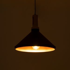 CALYPSO 01334 Μοντέρνο Κρεμαστό Φωτιστικό Καμπάνα Σετ Τρίφωτο 3 x E27 Μαύρο & Χρυσό Μέταλλο με Μπεζ Ξύλο – Μ110 x Π110 x Υ35cm