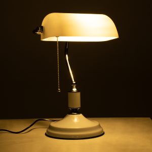 LIBRARY 01390 Vintage Επιτραπέζιο Φωτιστικό Πορτατίφ Μονόφωτο 1 x E27 IP20 Λευκό & Ασημί Μέταλλο με Λευκό Γυαλί – Μ26.5 x Π19 x Υ38cm