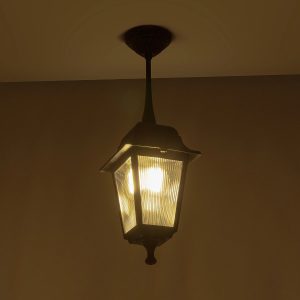 SOLME 203-0209 Vintage Κρεμαστό Φωτιστικό Φαναράκι Μονόφωτο 1 x E27 IP44 Μαύρο Πλαστικό – Μ15 x Π15 x Υ50cm